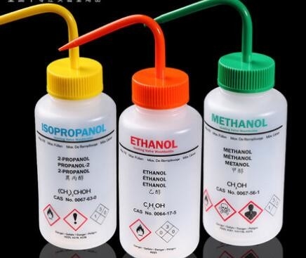 500ml volume Chemische Vooraf gemarkeerde Fles, LDPE IPA Wasfles Gebogen Mond