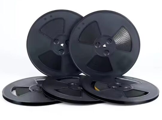 Plastic rollen met een breedte van 72 mm / 88 mm, speciaal ontworpen voor de massaverpakking van SMD-weerstanden.